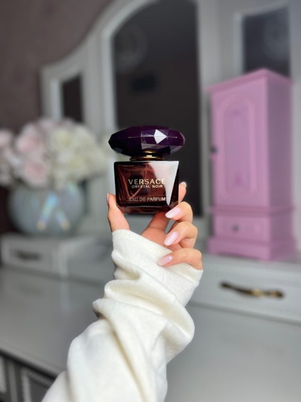IMG_20260419_203210_459 عطر مستر کوالیتی ورساچه کریستال نویر Versace Crystal Noir