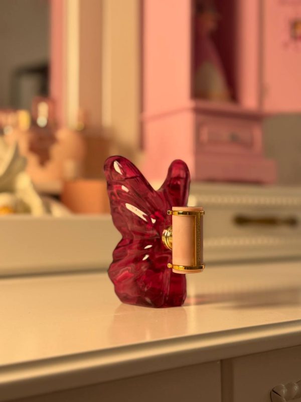عطر مستر زنانه لا بومبا از برند کارولینا هررا Carolina Herrera La Bomba
