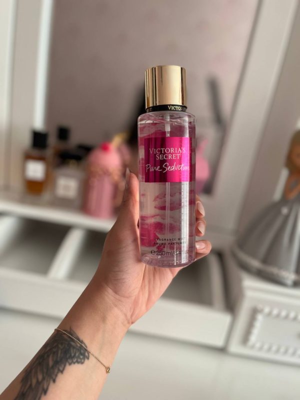 بادی میست زنانه ویکتوریا سیکرت مدل پیور سداکشن Victoria's Secret Pure Seduction Fragrance Mist