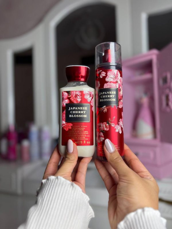 ست بادی میست و لوسیون بث اند بادی ورکس ژاپنی چری بلوسوم اورجینال Japanese Cherry Blossom Body Mist & Body Lotion Set