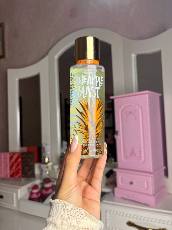 بادی میست ویکتوریا سکرت پاین اپل بلست Pineapple Blast