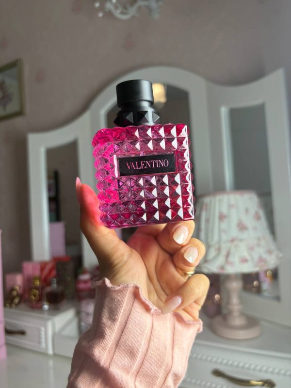 عطر مسترکوالیتی ولنتینو بورن این روما دونا اکسترا دوز Valentino Born in Roma Donna Extradose